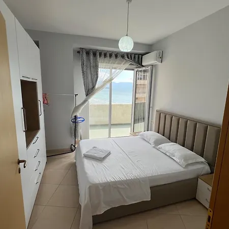 Beautiful 2 Bedroom Flat * Vlorë